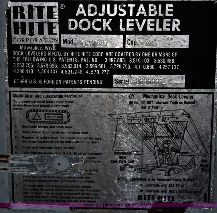 image for item A5759 Rite Hite CY3578 adjustable dock leveler