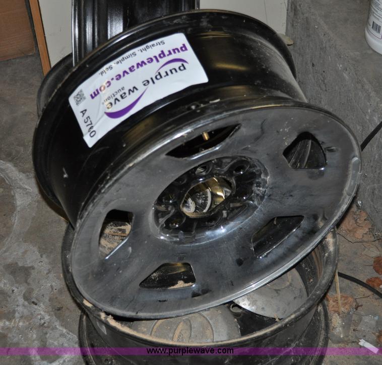 image for item A5760 Ford 6-bolt rims