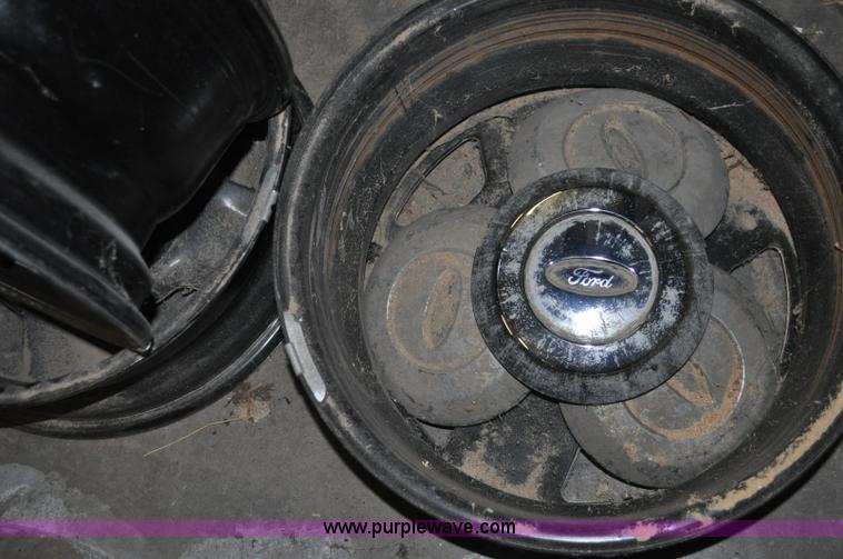 image for item A5760 Ford 6-bolt rims