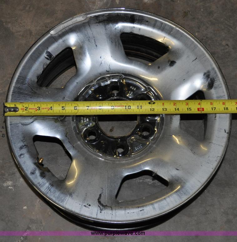 image for item A5760 Ford 6-bolt rims