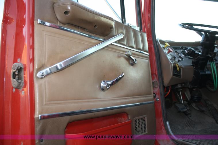 image for item A6543 1995 Ford L8000 truck with dump bed