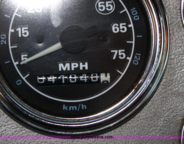 image for item A6543 1995 Ford L8000 truck with dump bed