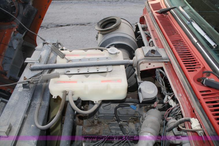 image for item A6543 1995 Ford L8000 truck with dump bed