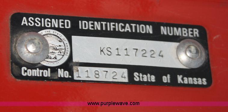 image for item A6543 1995 Ford L8000 truck with dump bed