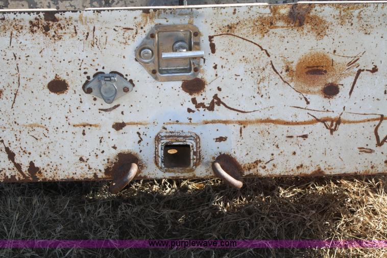 image for item A6548 1990 International 7100 service truck