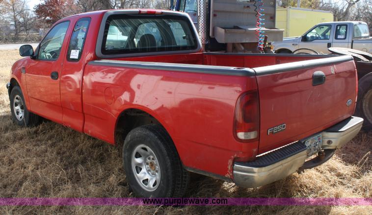 image for item A6549 1997 Ford F250 XL pickup truck