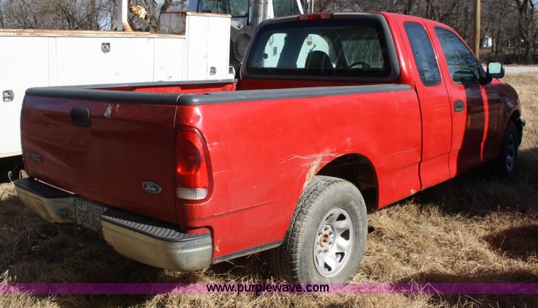 image for item A6549 1997 Ford F250 XL pickup truck