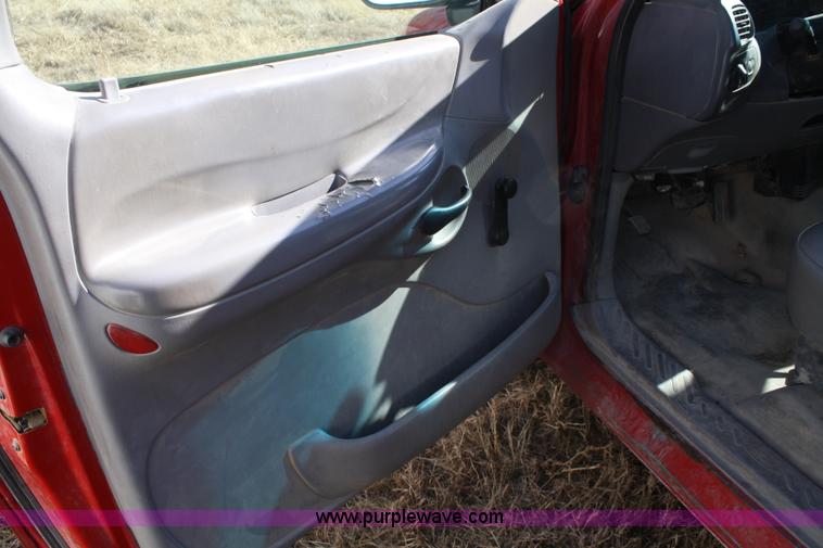 image for item A6549 1997 Ford F250 XL pickup truck