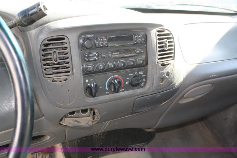 image for item A6549 1997 Ford F250 XL pickup truck