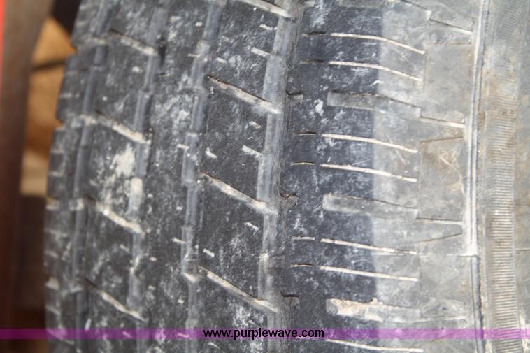 image for item A6549 1997 Ford F250 XL pickup truck