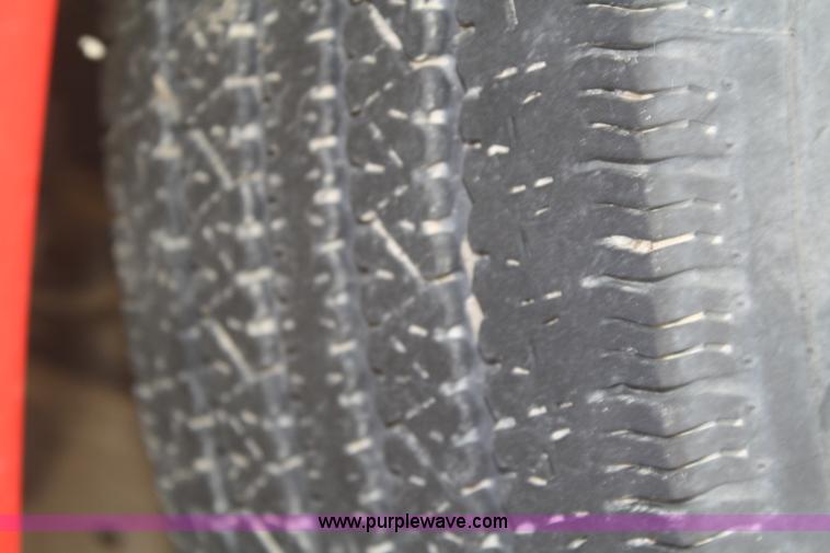 image for item A6549 1997 Ford F250 XL pickup truck