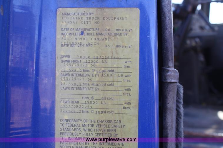 image for item A6550 1988 Ford LTA9000 Aero Max 106 semi truck