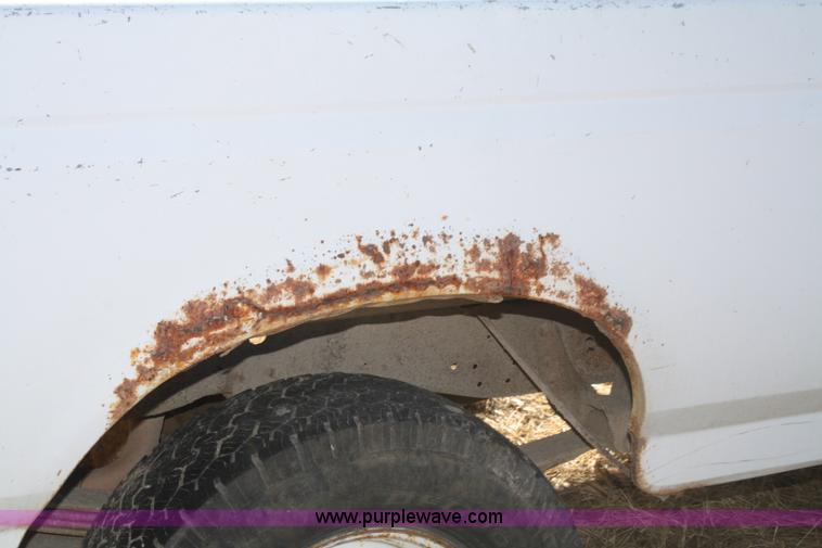 image for item A6551 1993 Ford F250 XL pickup truck