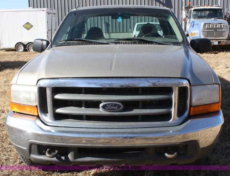 image for item A6552 2000 Ford F250 XLT SuperDuty extended cab pickup