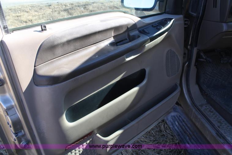 image for item A6552 2000 Ford F250 XLT SuperDuty extended cab pickup