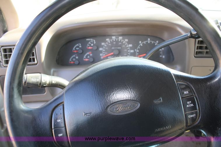 image for item A6552 2000 Ford F250 XLT SuperDuty extended cab pickup