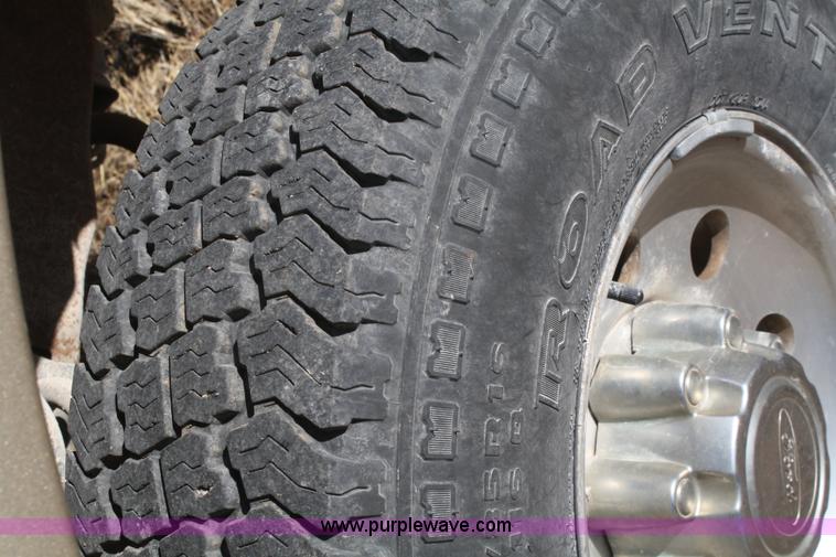 image for item A6552 2000 Ford F250 XLT SuperDuty extended cab pickup