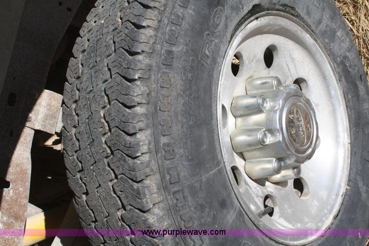 image for item A6552 2000 Ford F250 XLT SuperDuty extended cab pickup