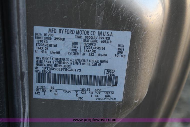 image for item A6552 2000 Ford F250 XLT SuperDuty extended cab pickup