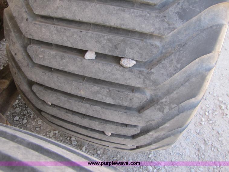 image for item B2120 1982 International COF9670 semi truck