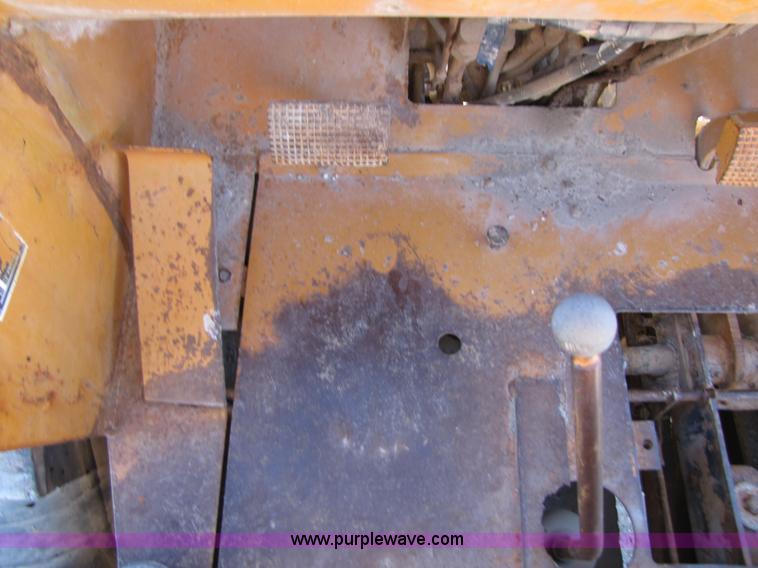 image for item B2121 Case 586C rough terrain forklift