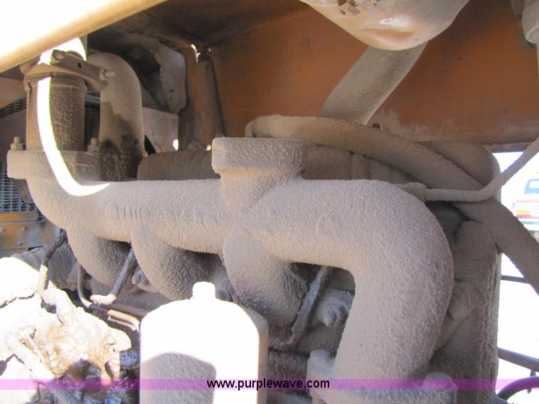 image for item B2121 Case 586C rough terrain forklift