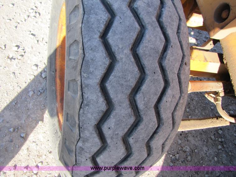 image for item B2121 Case 586C rough terrain forklift