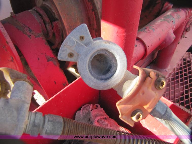 image for item B2123 1973 Ford F800 semi truck