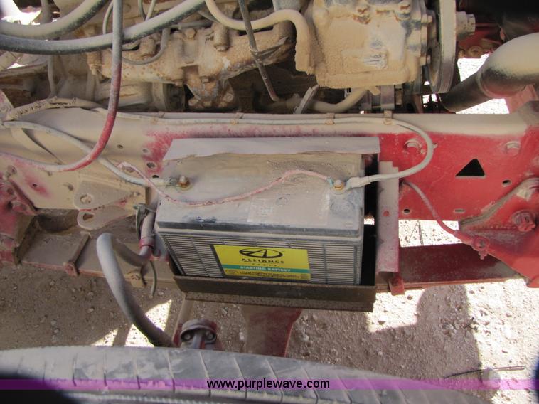 image for item B2123 1973 Ford F800 semi truck