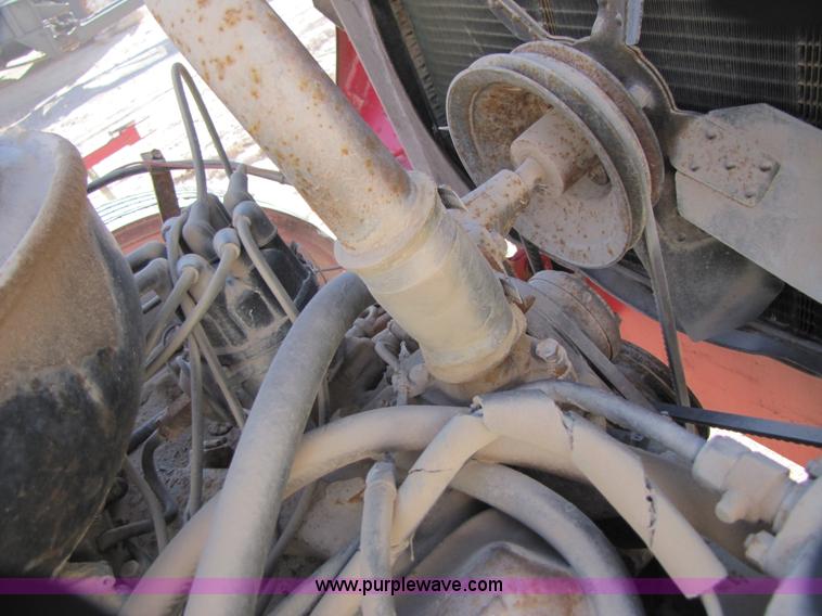 image for item B2123 1973 Ford F800 semi truck