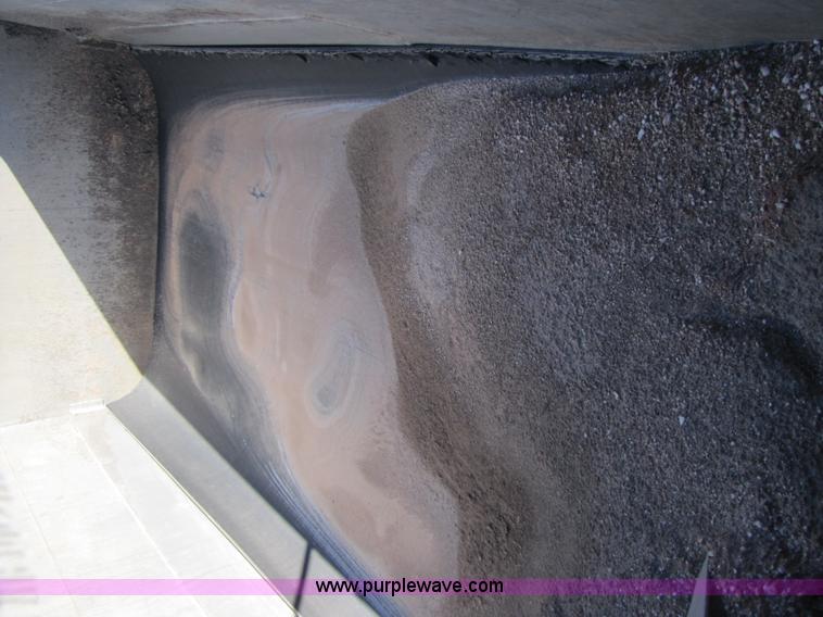 image for item B2126 1979 Fruehauf 14' dump pup trailer