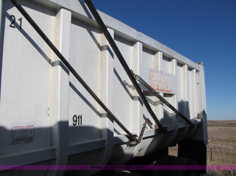 image for item B2126 1979 Fruehauf 14' dump pup trailer