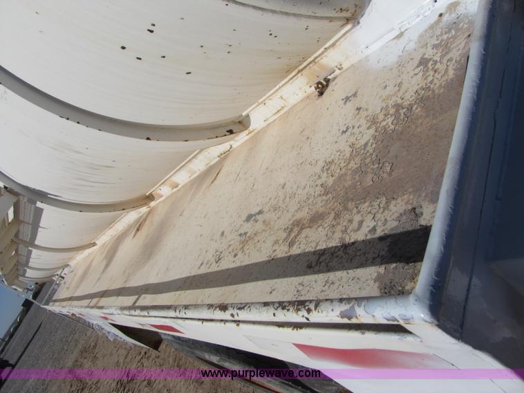 image for item B2127 2003 150 barrel vacuum 40' trailer