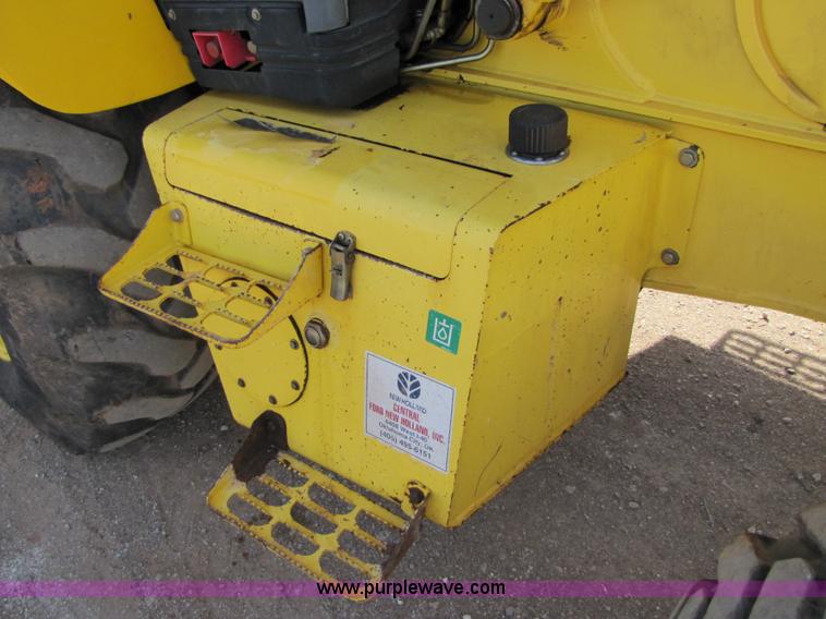 image for item B2133 2003 New Holland LB110 backhoe