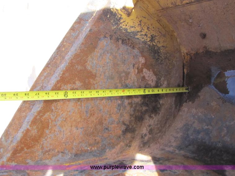 image for item B2133 2003 New Holland LB110 backhoe