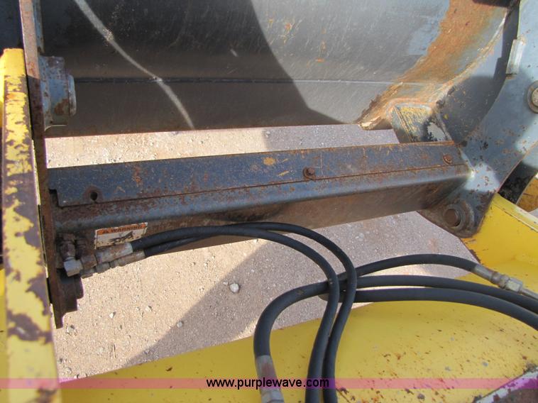 image for item B2133 2003 New Holland LB110 backhoe