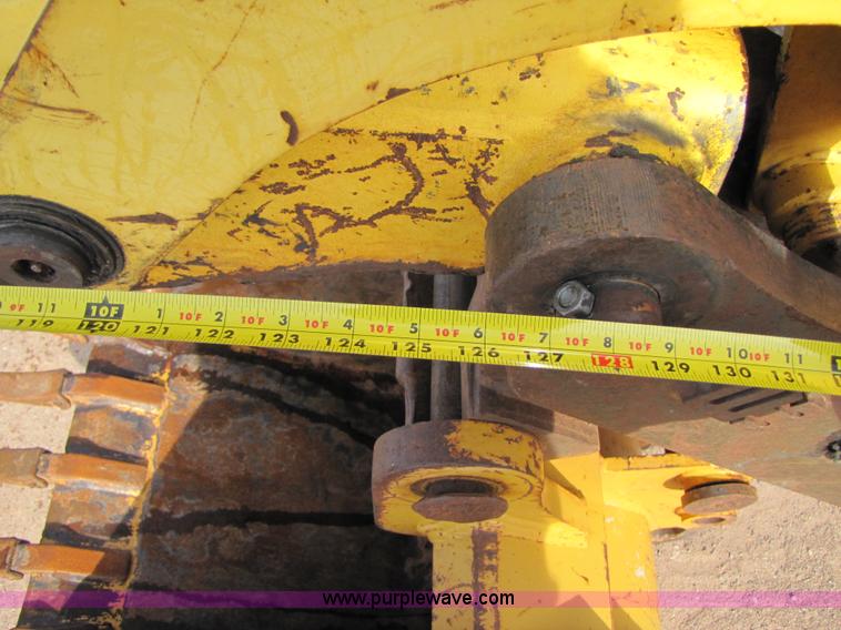 image for item B2133 2003 New Holland LB110 backhoe