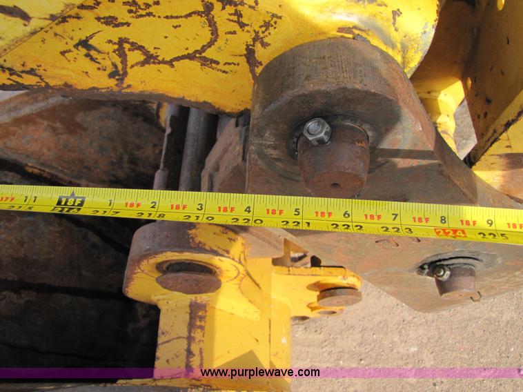 image for item B2133 2003 New Holland LB110 backhoe