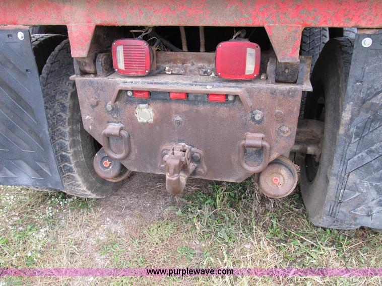 image for item B2508 1996 International 2554 dump truck