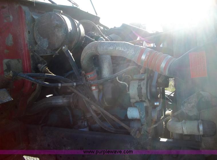 image for item B2508 1996 International 2554 dump truck