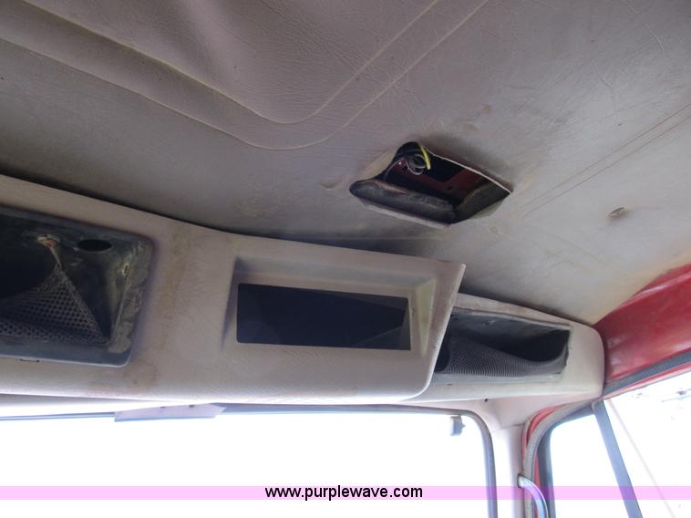 image for item B2508 1996 International 2554 dump truck