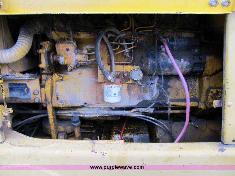 image for item B2510 1979 John Deere 570A articulating grader