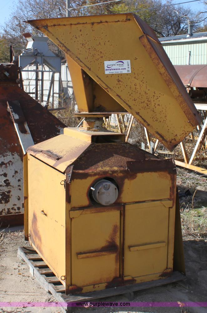 image for item B8677 Material turn head