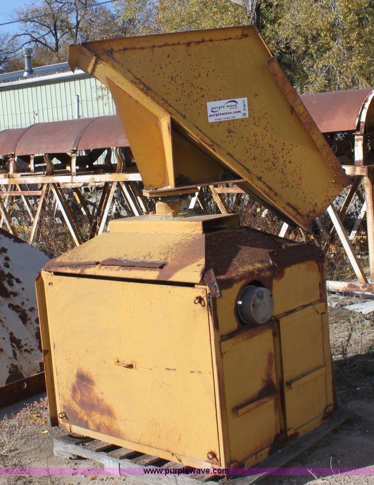 image for item B8677 Material turn head