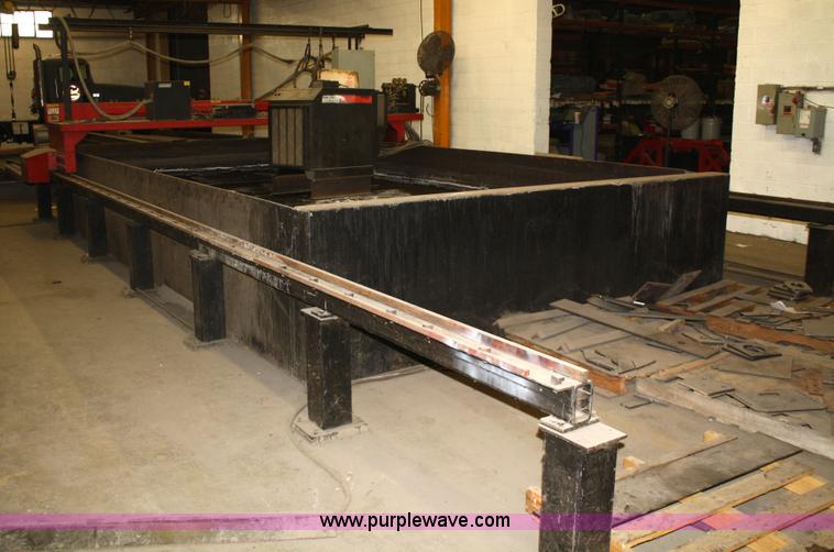 image for item B9446 1998 Messer Gemini 10 plasma cutting system