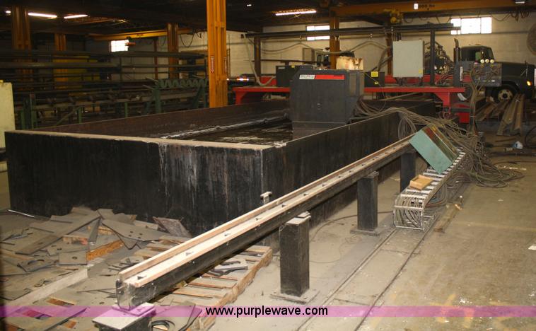 image for item B9446 1998 Messer Gemini 10 plasma cutting system