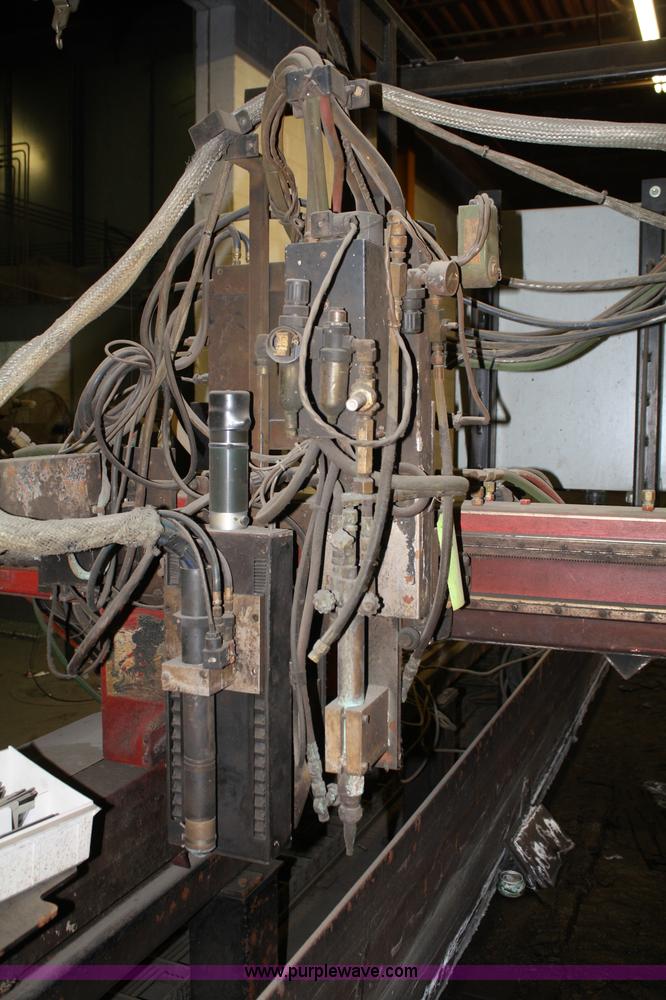 image for item B9446 1998 Messer Gemini 10 plasma cutting system