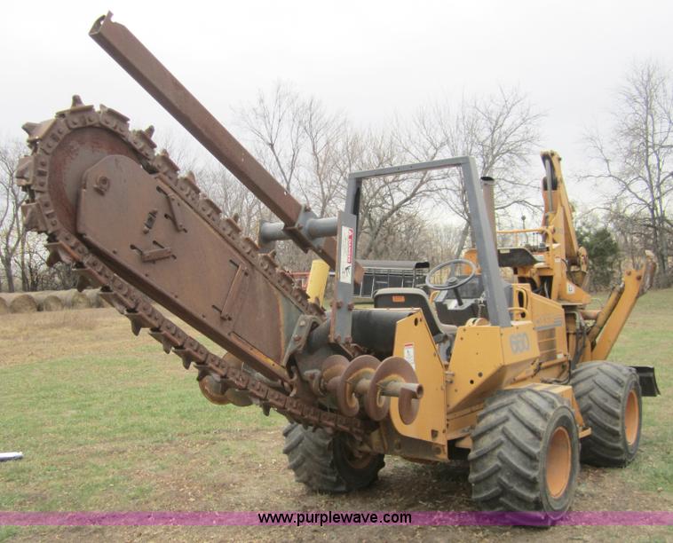 image for item C5229 1999 Case 660 trencher