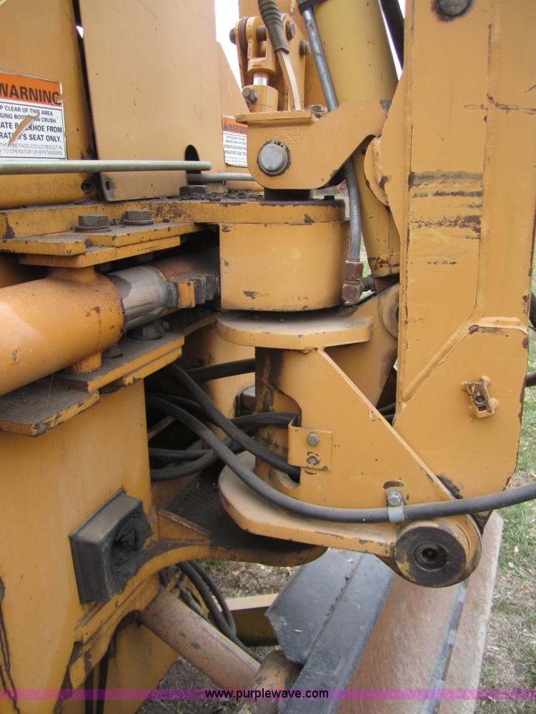 image for item C5229 1999 Case 660 trencher