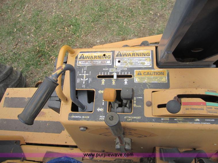 image for item C5229 1999 Case 660 trencher